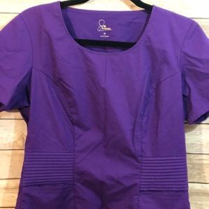 Jaanuu Pintuck scrub top
